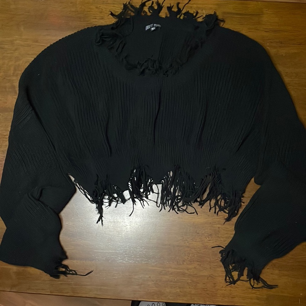 dolls kill M/L distressed crop top sweater. Very heavy and warm. Good quality